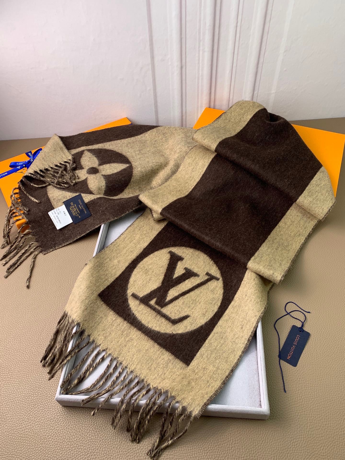 Louis Vuitton Scarf